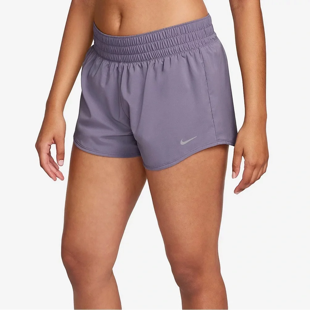 Nike One Dri-FIT Mid-Rise 3